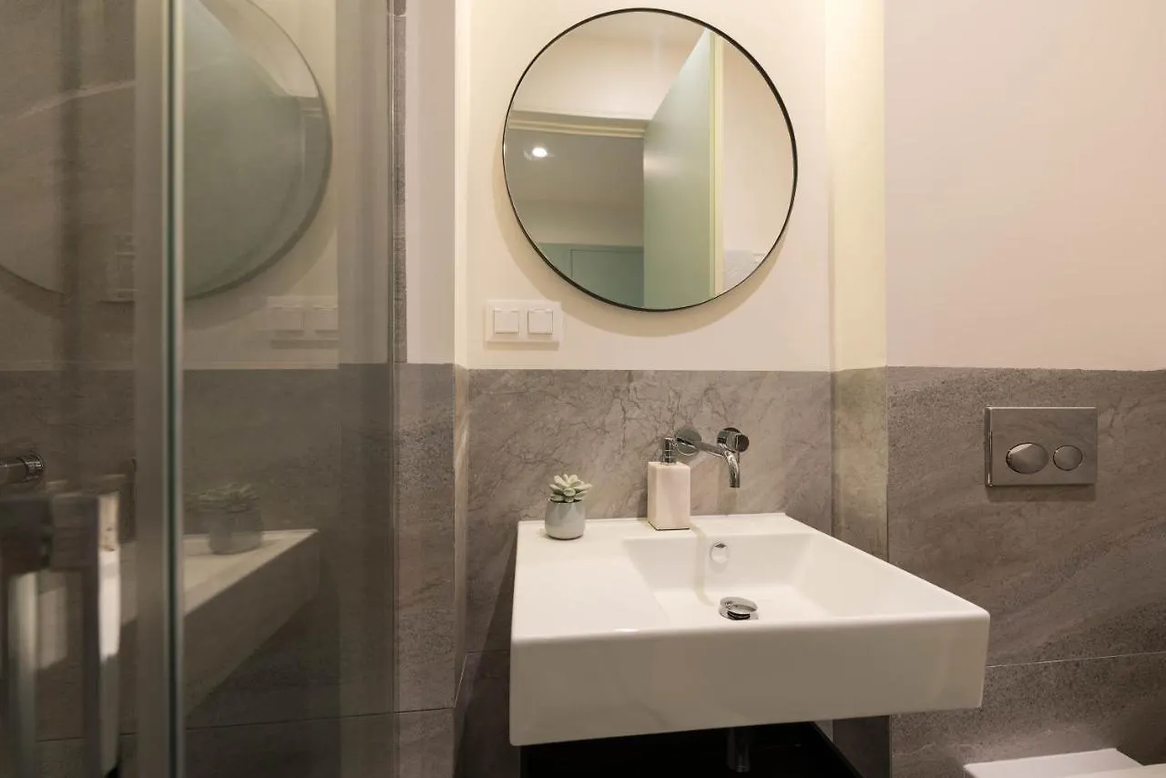 Gorgeous Refurbished Apartments Graca Lisbon