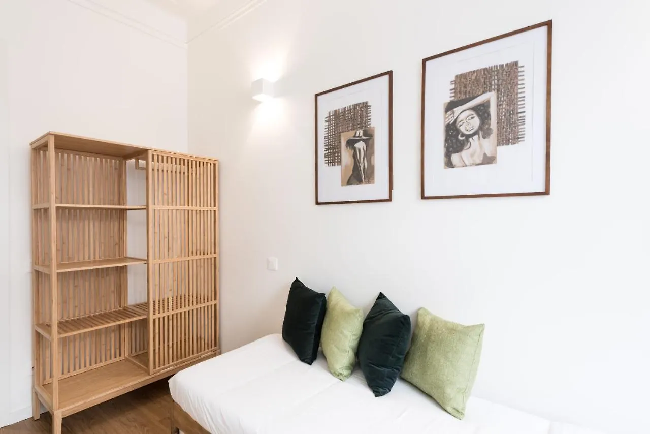 Gorgeous Refurbished Apartments Graca Lisbon